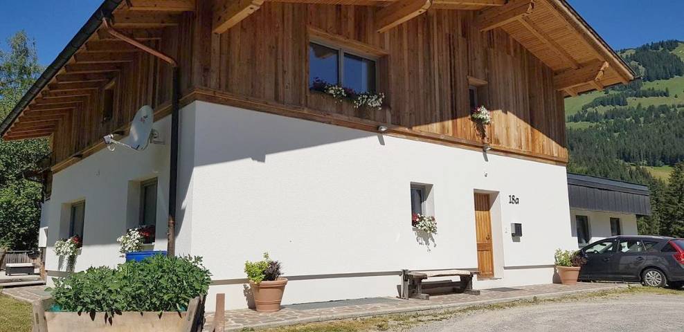 Ferienwohnung für 5 Personen, mit Garten und Ausblick in Bach - 2