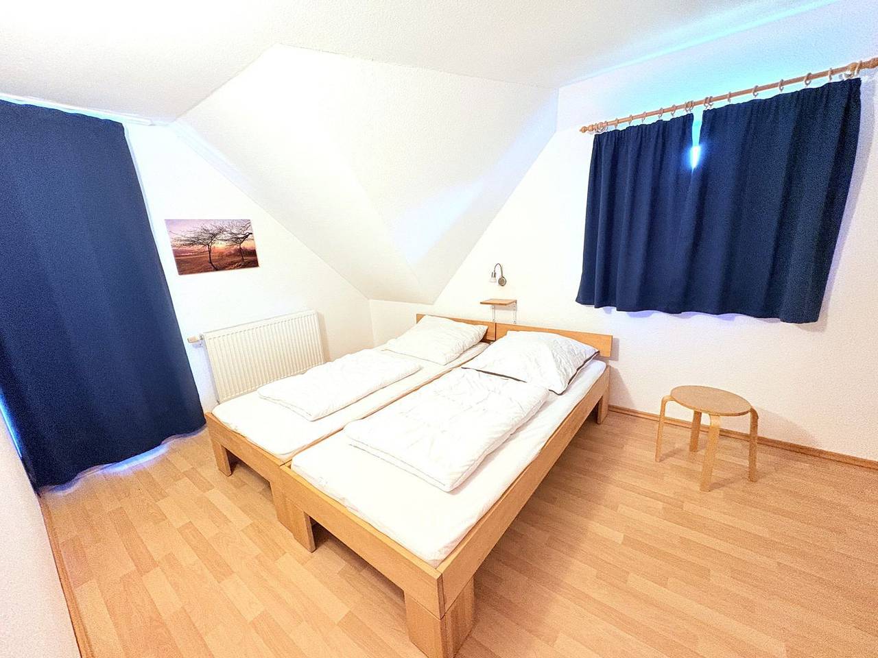 Ganze Wohnung, Ihr Urlaub auf Rügen: Ferienwohnung mit 2 Schlafzimmern, Wlan & Pkw-Stellplatz in Alt Reddevitz, Mönchgut