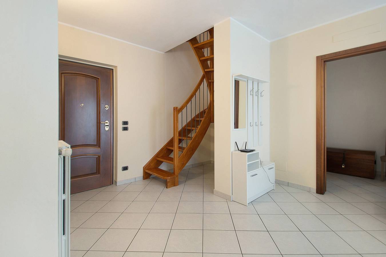 Apartamento inteiro, Apartamento "nelle Langhe" com Varanda e Wi-Fi in Alba, Langhe