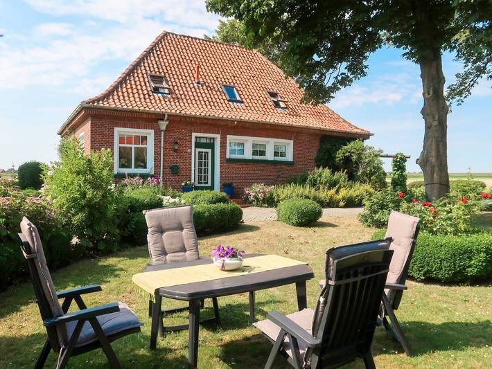 Ferienwohnung für 3 Personen, mit Ausblick und Garten sowie Terrasse in Bunde - 2