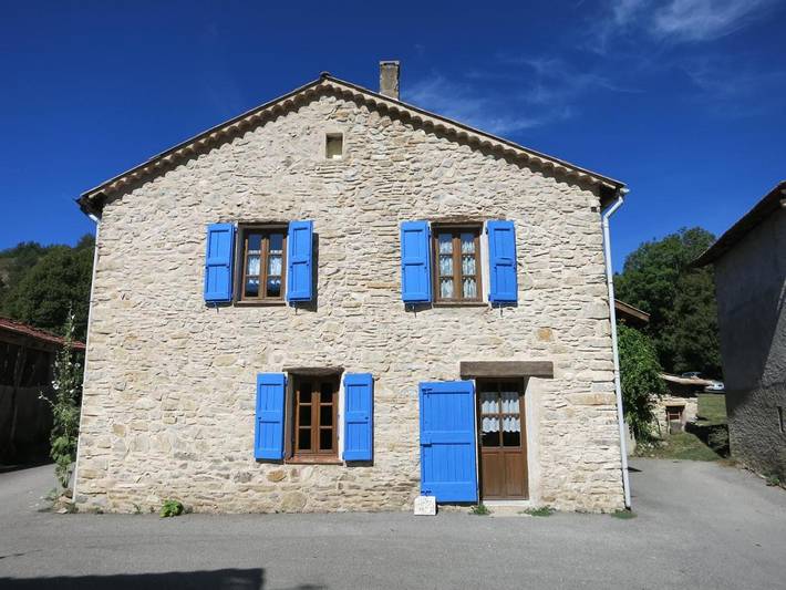 Location de vacances pour 5 personnes, avec terrasse et jardin à Clumanc