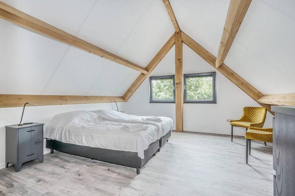 Moderner Lodge-Aufenthalt mit Teichblick in Baarle-Nassau, Nordbrabant