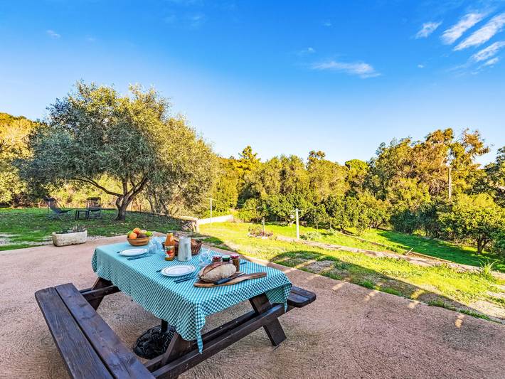 Gîte pour 4 personnes, avec jardin ainsi que terrasse et vue à Sari-Solenzara - 3