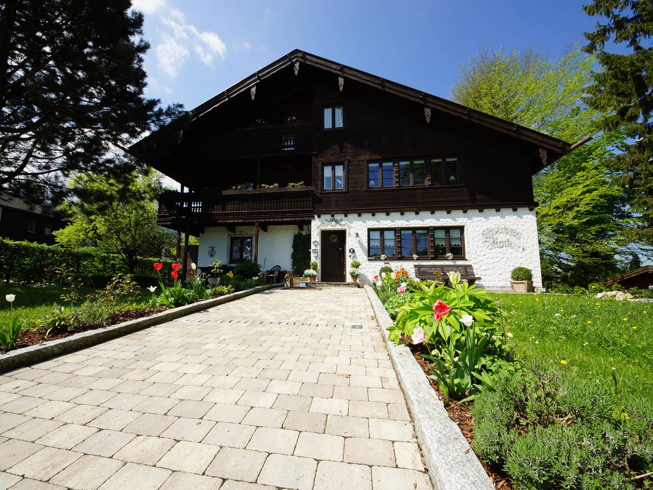 Gästehaus Funk - Einzelzimmer Nr. 9 u. 10, Du/Wc, 12qm, 1. Og in Bad Feilnbach, Alpenland Tegernsee Schliersee