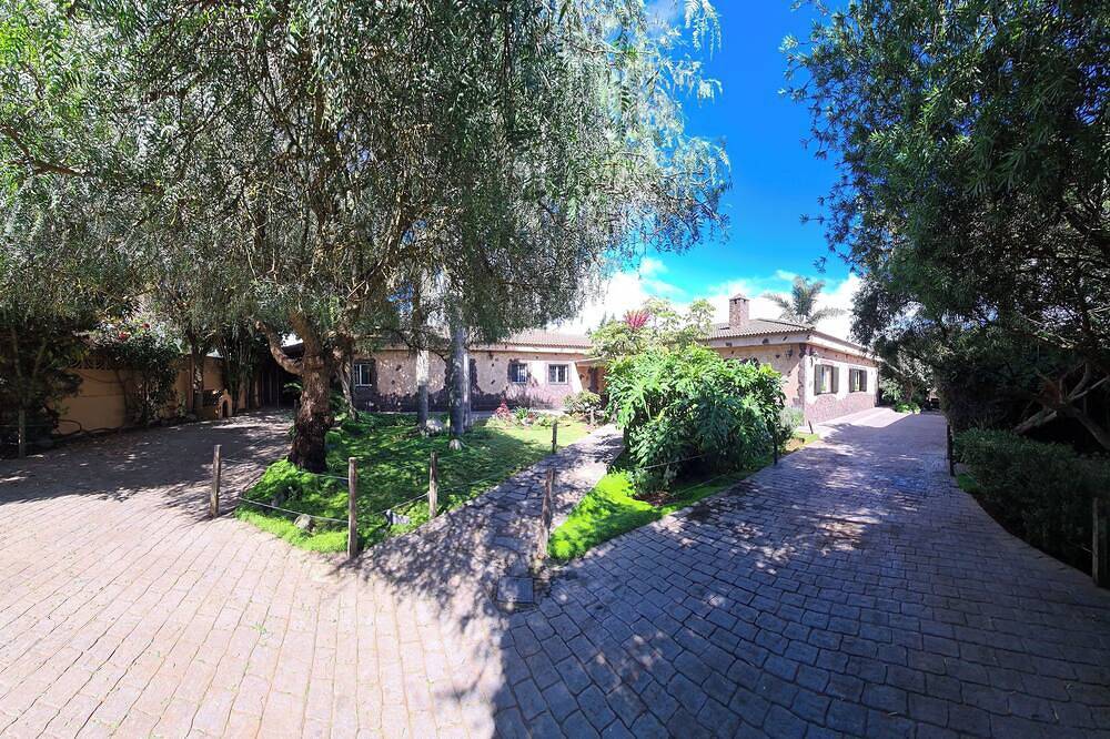 Espectacular Villa con Piscina Almacanarias.rural in La Esperanza, El Rosario
