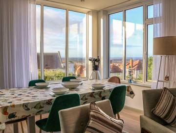 Holiday Rental for 8 People in Prestatyn, Denbighshire, Photo 3