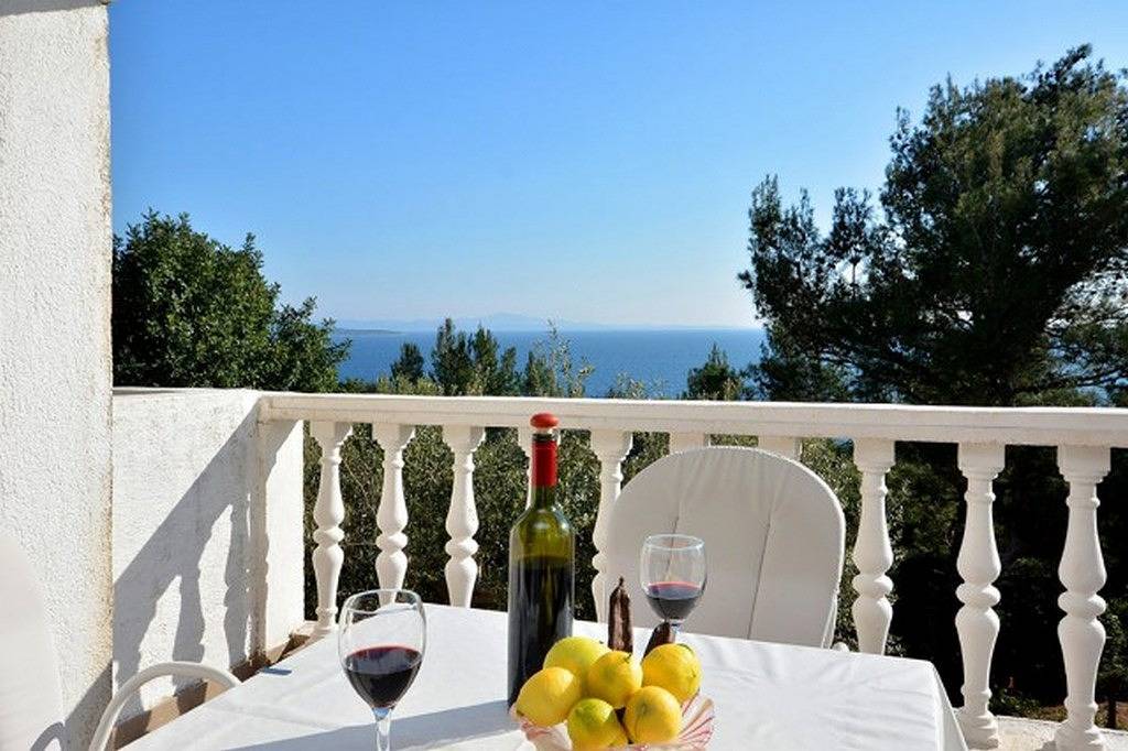 Appartamento vacanze a Općina Jelsa a partire da 90€ a notte