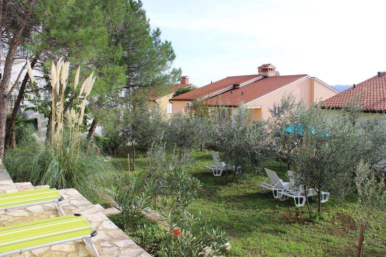 Ganze Wohnung, 1-Zimmer-Ferienwohnung mit Terrasse und Meerblick Rabac, Labin A-6464-c in Rabac, Labin-Rabac