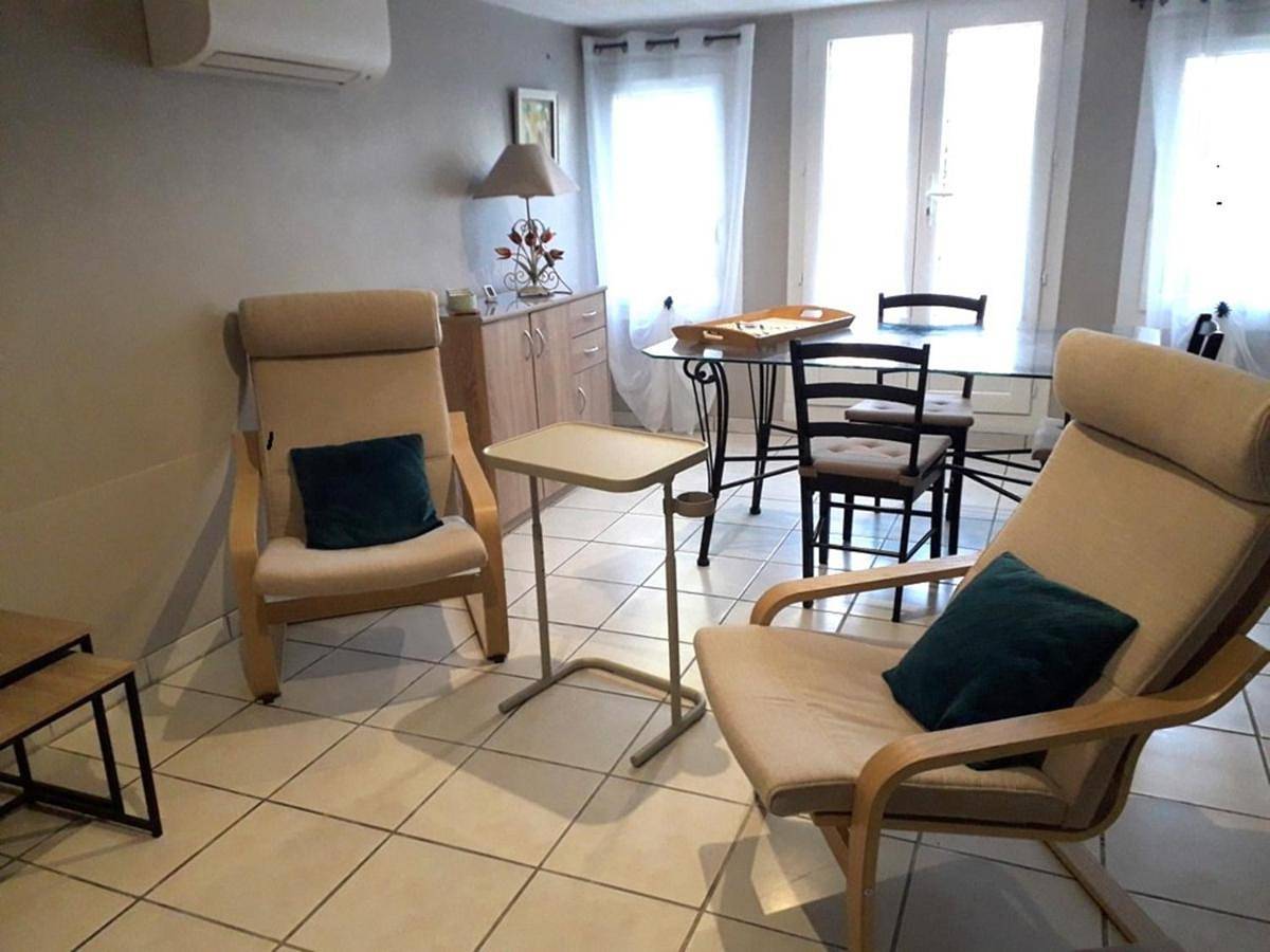 Appartement de vacances entier, Agréable studio près de st Rémy de Provence in Eyragues, Région d'Arles