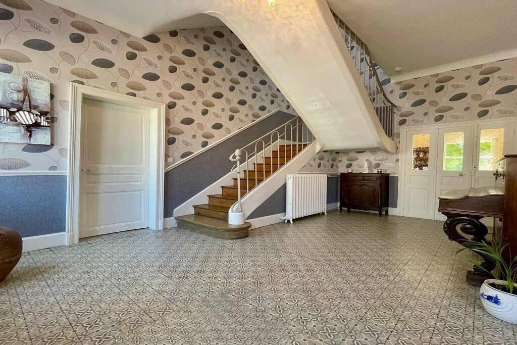 Four-Bedroom House in Grandpré (Ardennes), Ardennes