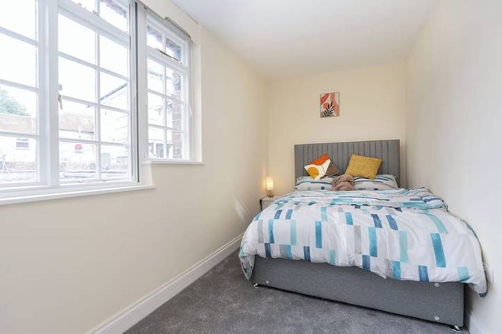 Entire apartment, The Porterhouse - Residence I in Winchester, South Downs