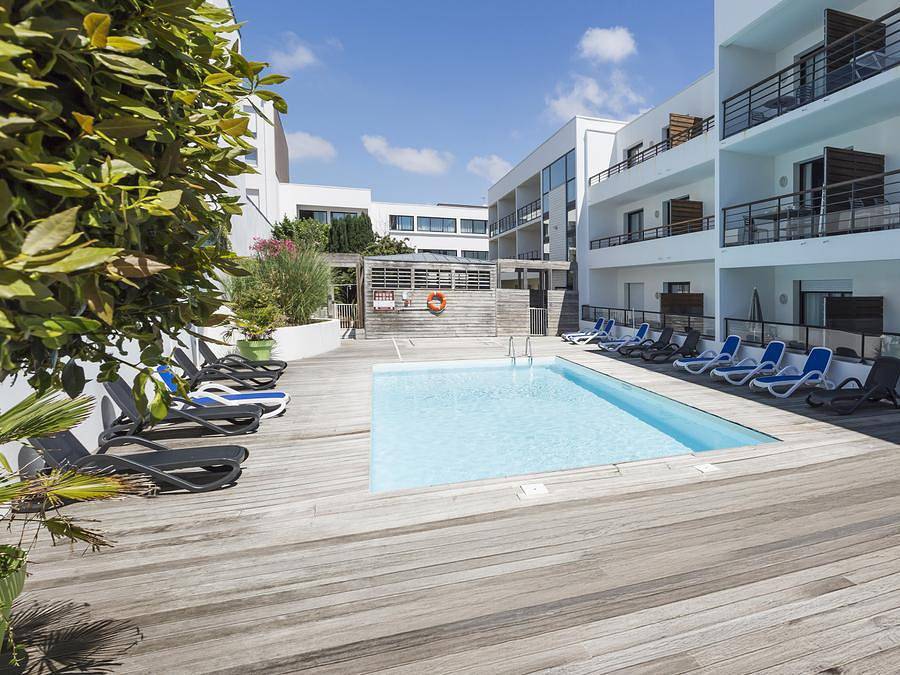 Camping pour 4 Personnes dans Rancon, Région de Bellac