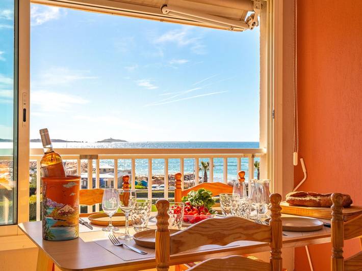 Appartement de vacances pour 4 personnes, avec terrasse et piscine, animaux acceptés - 1