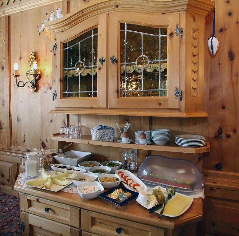 Hel ferieleilighet, Doppelzimmer Dusche od. Bad, Wc in Sankt Anton am Arlberg, Arlberg