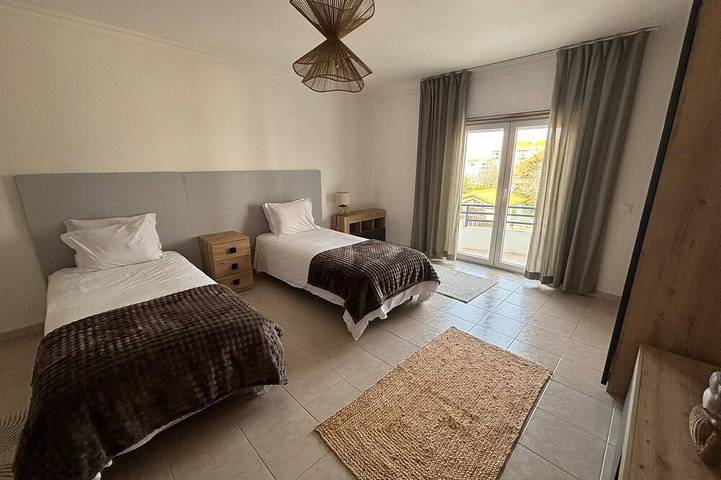 Ganze Wohnung, The Light House - A modern apartment near the famous surf-spots! in Peniche, Leiria District