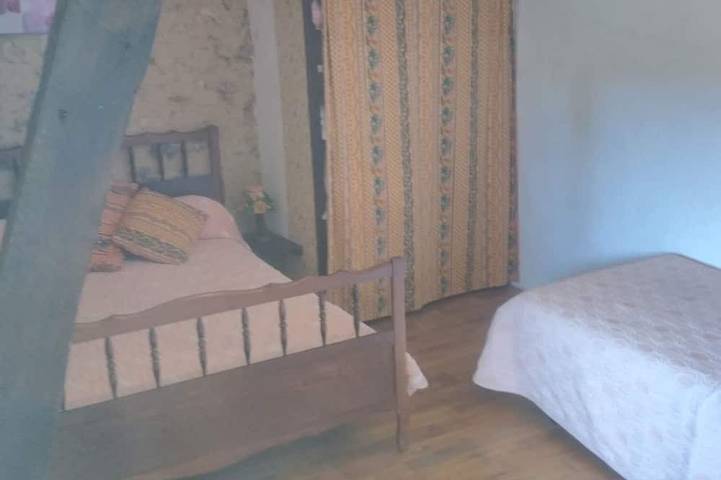 Gîte pour 5 personnes, avec jardin, animaux acceptés à Beynac-et-Cazenac - 3