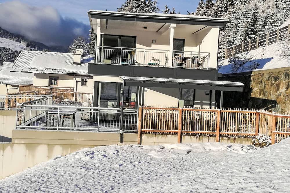 Charmantes Ferienhaus mit Whirlpool in Villgratner Berge, Strassen im Hochpustertal