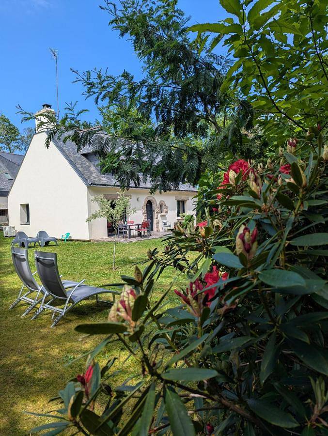 Location de vacances pour 2 personnes, avec jardin ainsi que vue et terrasse, animaux acceptés à Pontivy - 2