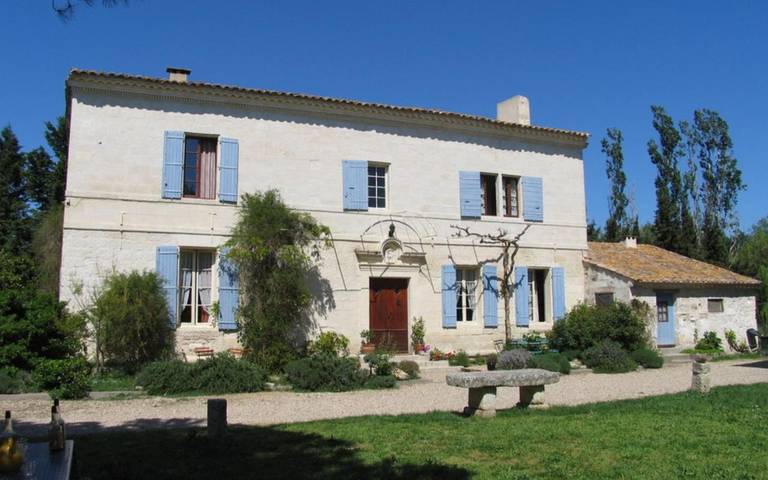 Hôtel pour 3 personnes, avec jardin ainsi que vue et piscine