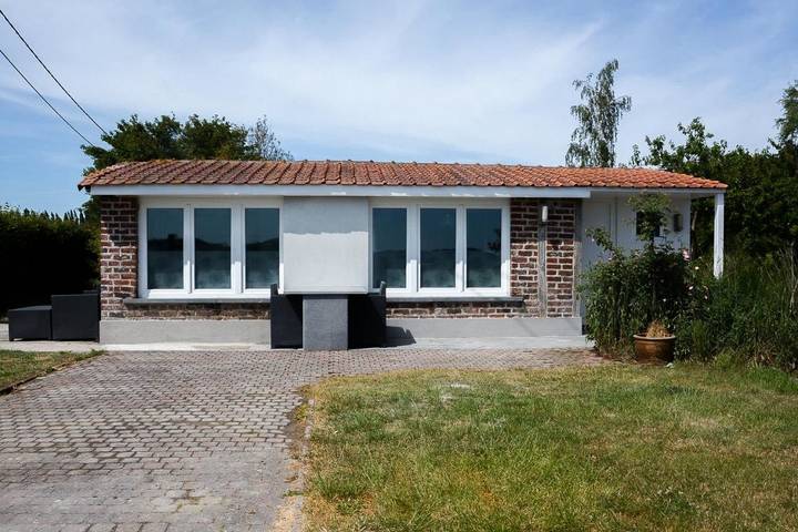 Gîte pour 2 personnes, avec Balcon et Terrasse ainsi que Jardin et Vue sur le lac dans Westouter