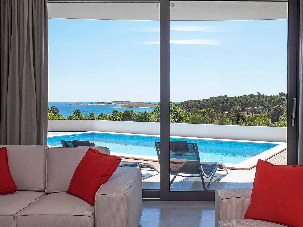 Ferienvilla Sunrise mit Pool in Premantura in Premantura, Southcoast Istria