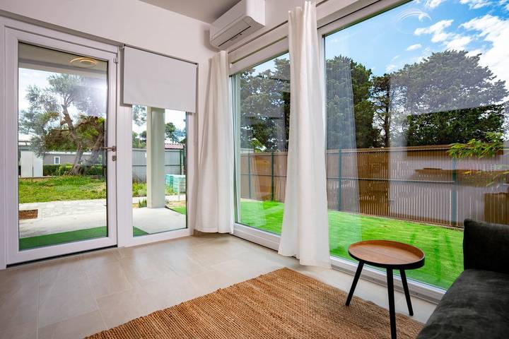 Ferienhaus für 5 Personen, mit Balkon/Terrasse in Banjol - 2