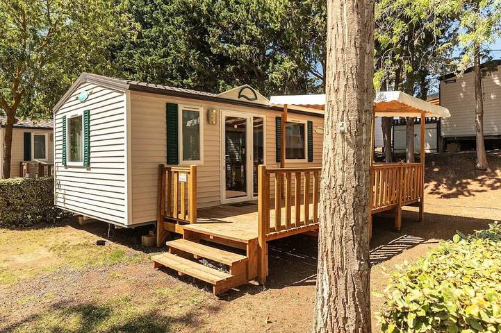 Camping pour 6 personnes à Lagorce