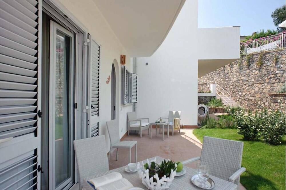 Appartamento intero, Mirto   Appartamento con piscina e spiaggia privata in Vibonati, Cilento