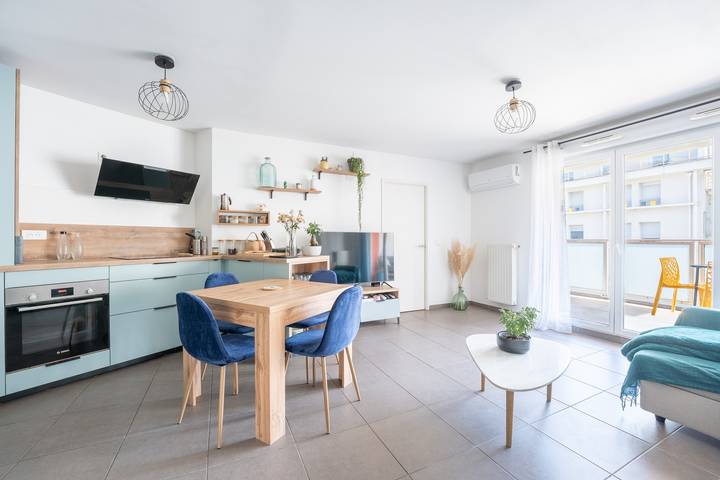 Ferienwohnung für 6 Personen, mit Balkon in Lyon