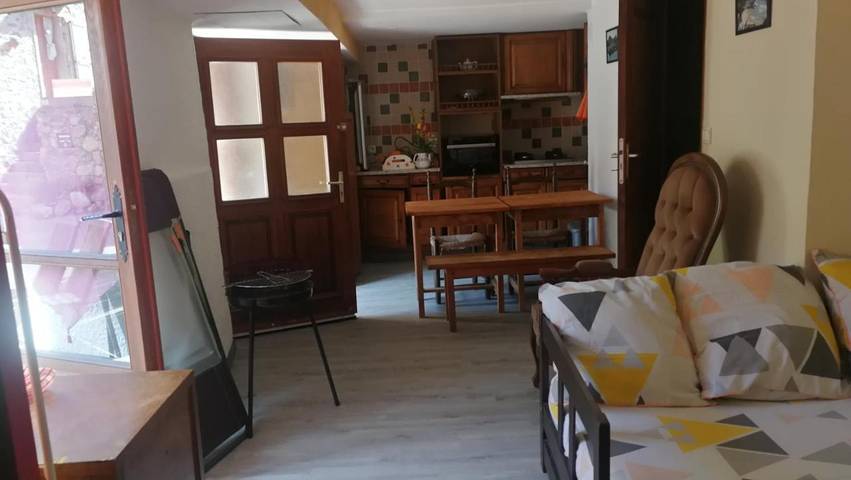 Gîte pour 4 personnes, avec terrasse à Casteil - 3