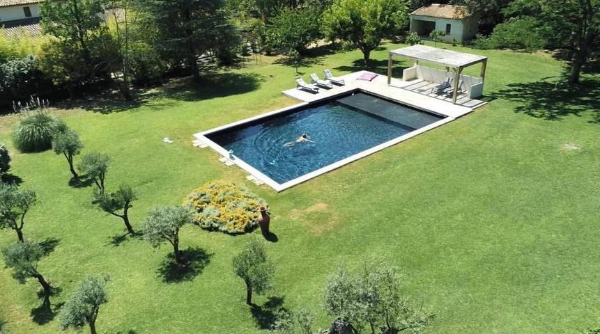 Gîte pour 2 personnes, avec piscine et jardin à Rognes - 2