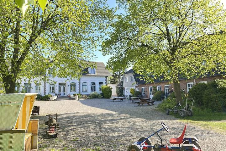 Ferienwohnung für 8 Personen, mit Terrasse und Garten sowie Sauna