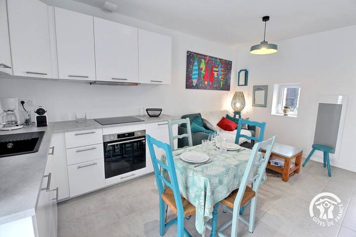 Gîte pour 2 personnes, avec terrasse à Sainte-Hélène (France) - 2