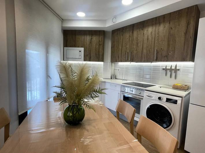 Apartamento entero, 3 estancias 6 personas in Jaca, Pirineo Aragonés