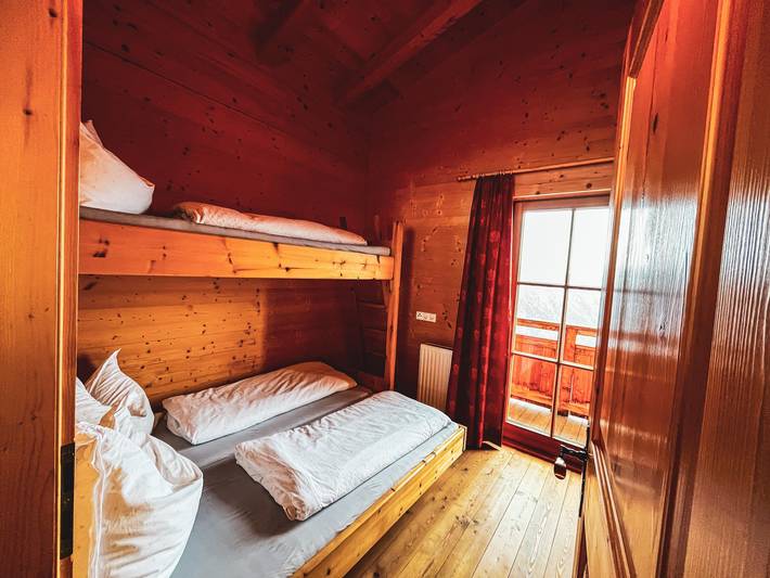 Ganze Ferienwohnung, Dreibettzimmer I in Hochoetz, Oetz