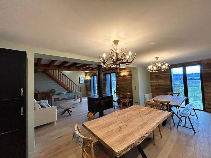 Location de vacances pour 8 personnes, avec vue et terrasse à Picherande - 2