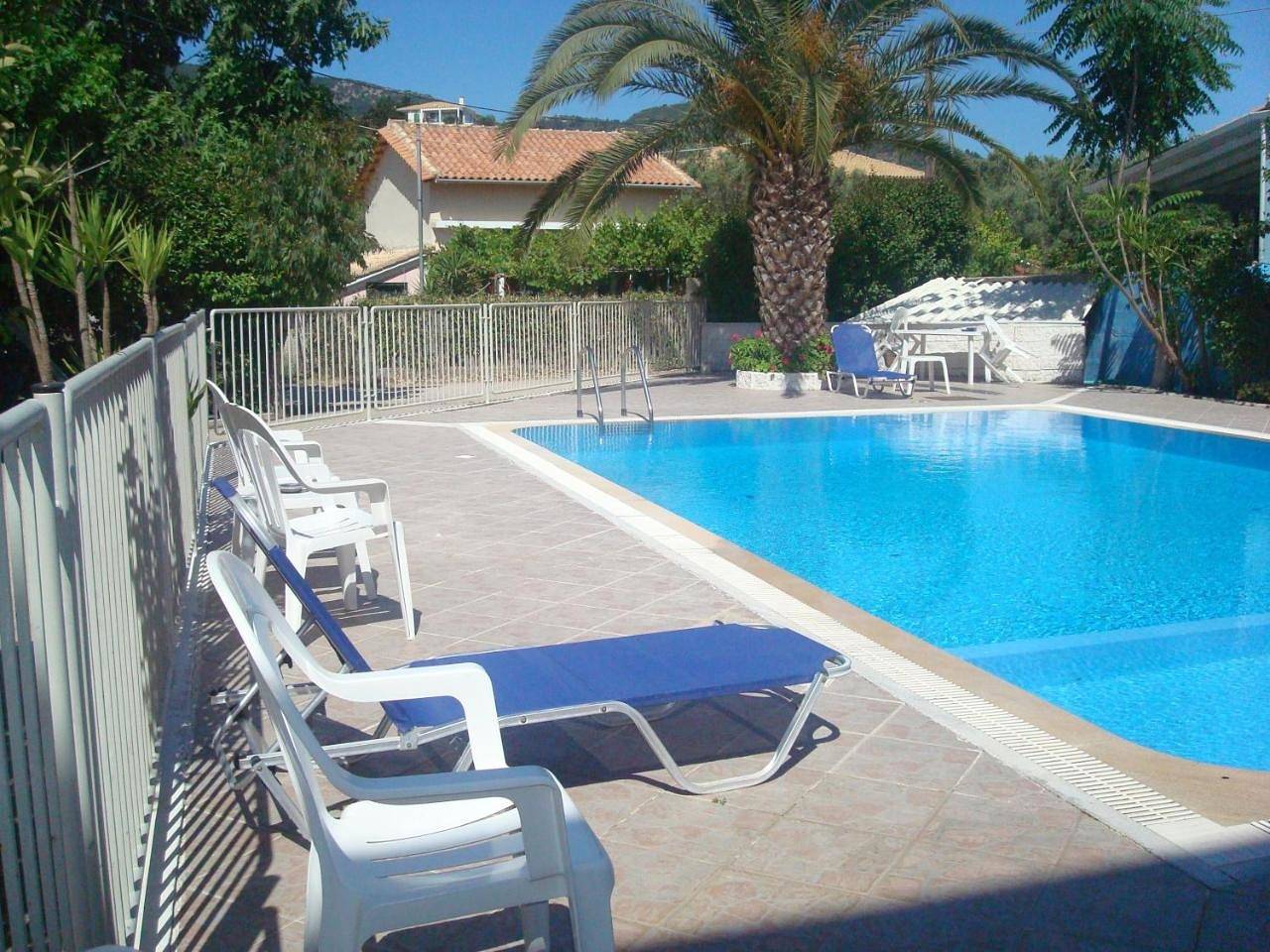 Polyxenis Rooms in Ligia, Grèce