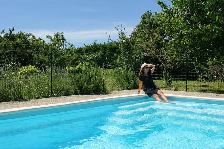 Location de vacances pour 10 personnes, avec jardin à Saint-Remèze