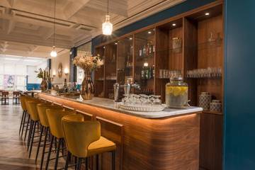 Hôtel pour 2 personnes, animaux acceptés dans Office De Tourisme D Avignon