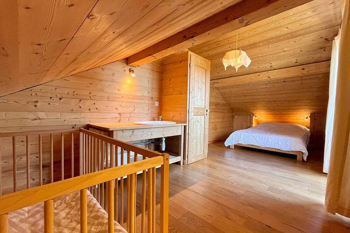 Geräumiges Chalet für 15, Haustiere erlaubt, Parkplatz in Crest-Voland, Albertville und Umgebung