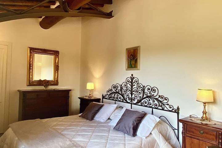 Legnaia countryside luxury property, shared pool, ideal base to discover Tuscany in Siena, Siena Provinz