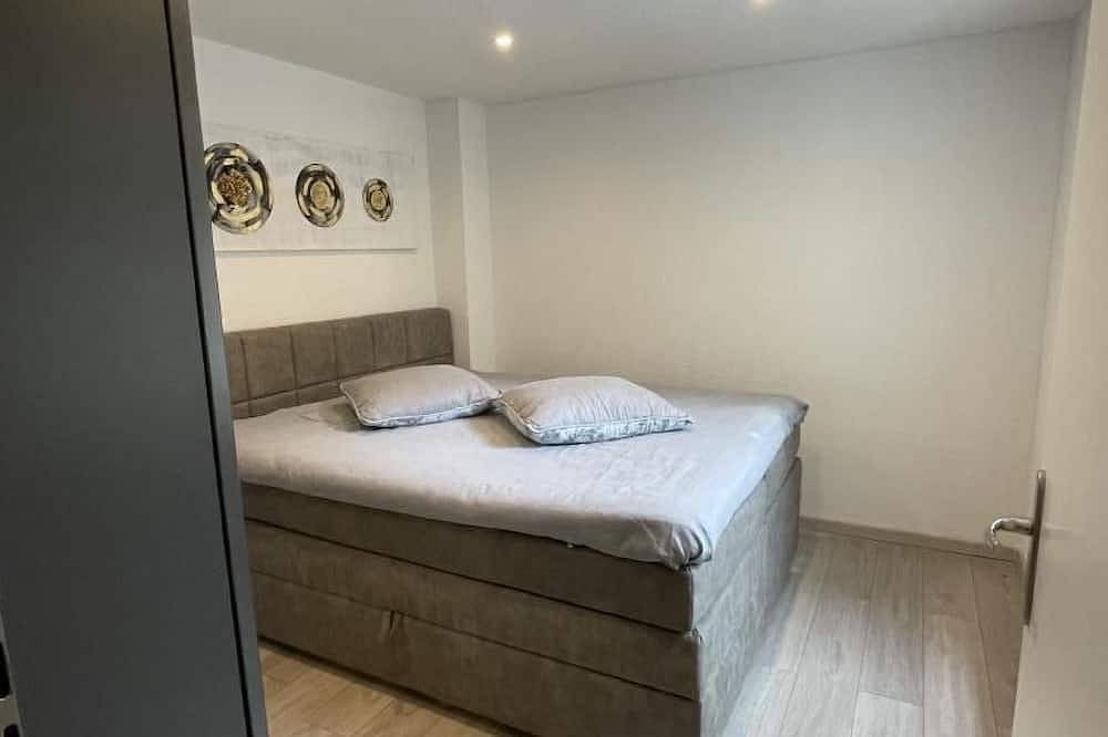 Ganze Wohnung, Appartement mit privatem Parkplatz in Quarten, Walensee