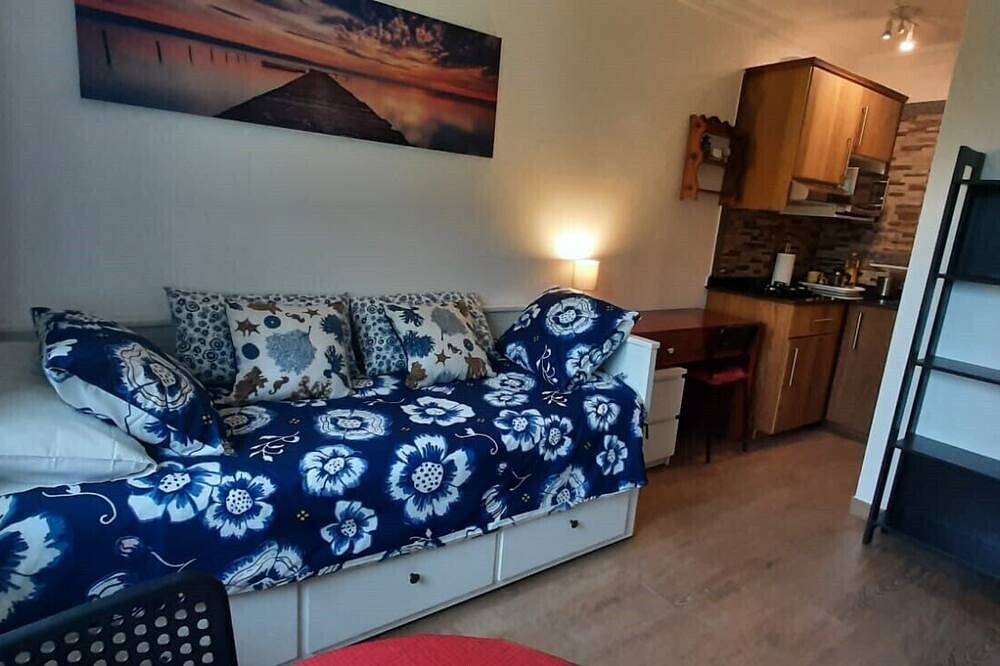 Apartamento entero, Estudio con jardín, vistas al mar y a los ojos del diablo en Playa Sonabia in Castro Urdiales, Costa de Cantabria