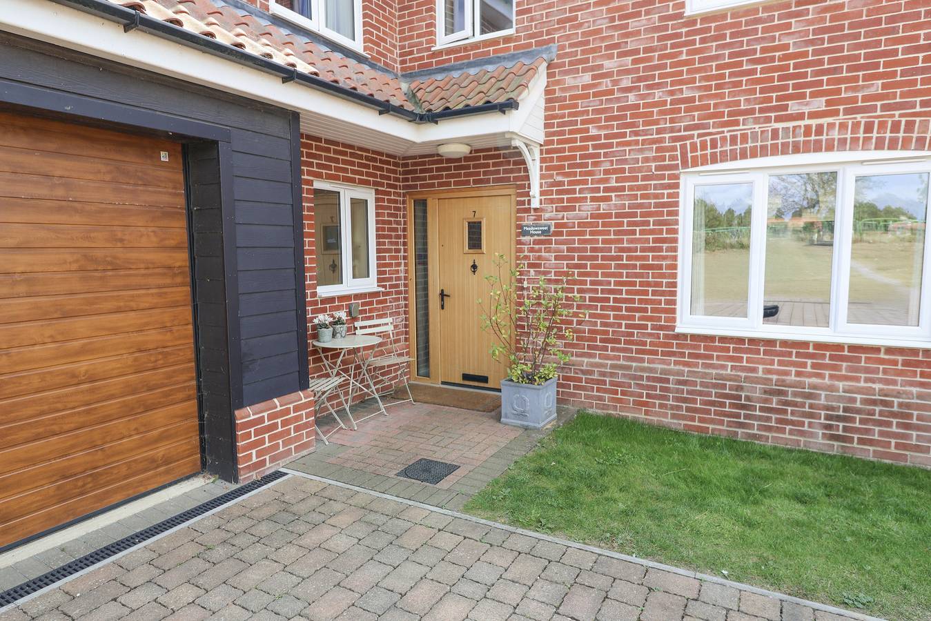 Meadowsweet, Blythburgh in Blythburgh, Sunrise Coast
