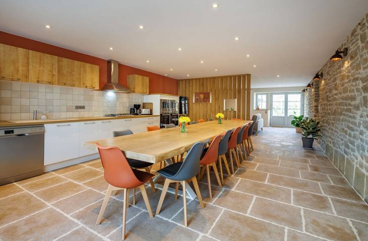 Gîte pour 15 personnes, avec terrasse