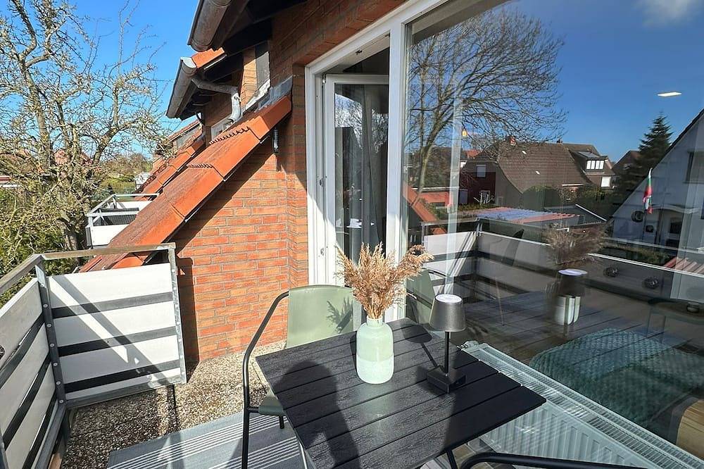 Ganze Wohnung, Ferienwohnung Strandnah in Norddeich, mit Balkon und Parkplatz in Norddeich, Norden und Umgebung