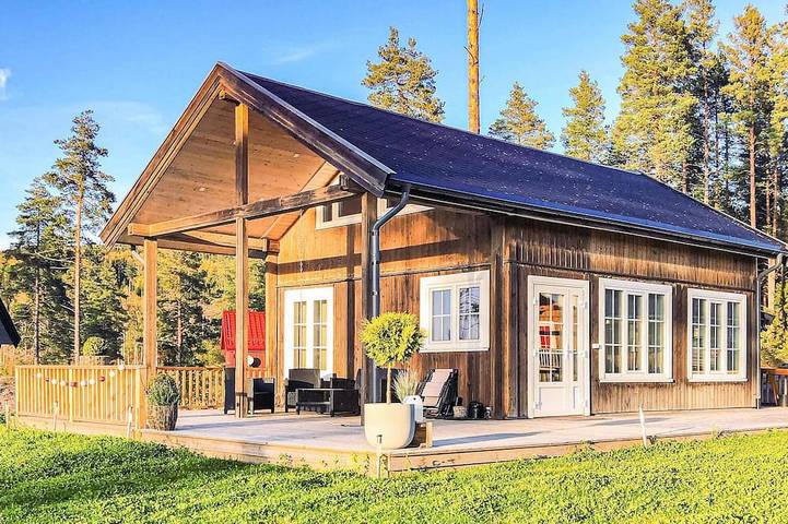 Feriehus for 4 personer, med hage - 1
