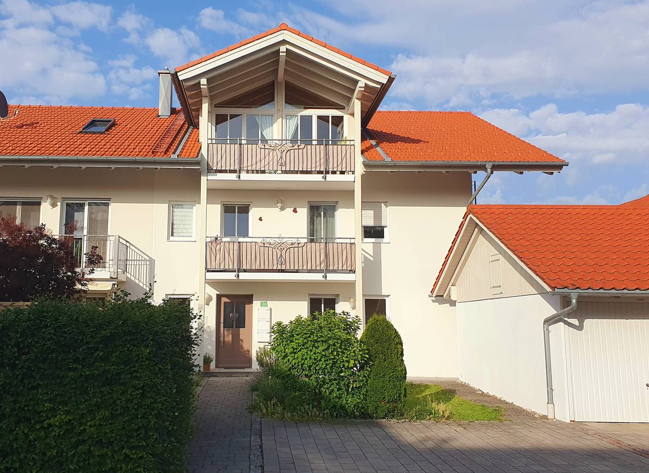 Ganze Ferienwohnung, Ferienwohnung Schall - Erholung mit Bergblick und Chiemseenähe - Neu in Bernau - Ferienwohnung Schall mit 2 Balkonen auf 75m² in Bernau am Chiemsee, Chiemsee