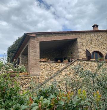 Gîte pour 4 personnes, avec jardin ainsi que terrasse et vue à Volterra