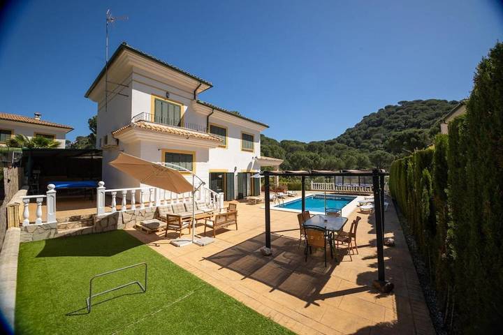 Chalet para 6 personas, con Balcón y Terraza además de Jardín y Piscina en Córdoba - 2